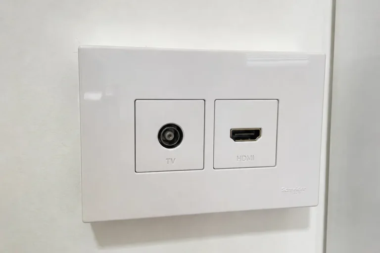 TV point HDMI wall plate Singapore — data point TV point installation Cat6 LAN, HDB condo, neat termination